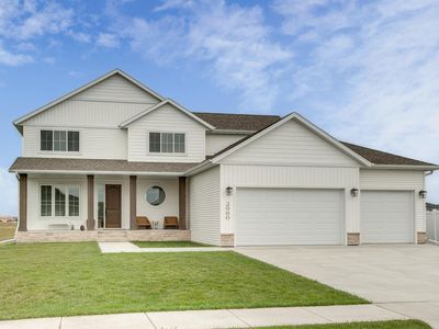 2960 Prairie Farms Cir S, Fargo, ND, 58104