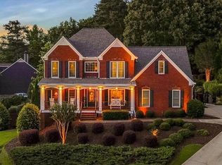 20 Lake Overlook Dr, White, GA 30184