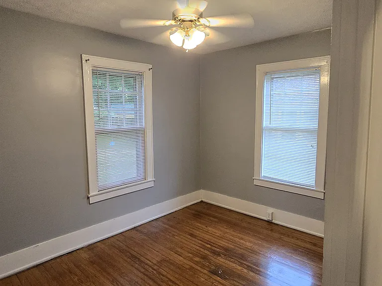 407 Beatty Ave — Photo 8