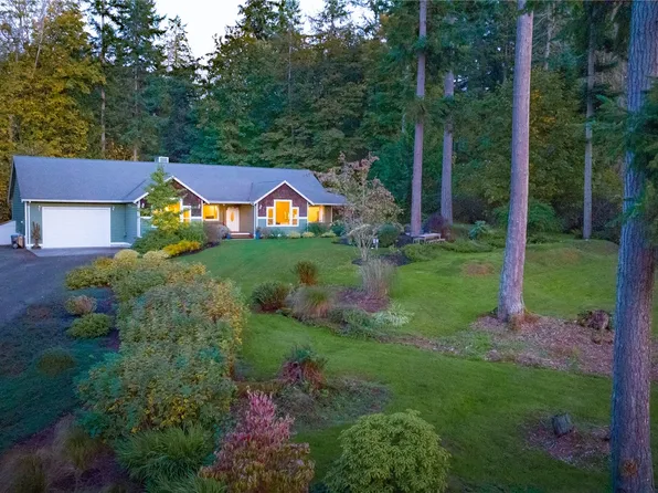 30042 Gamble Place NE, Kingston, WA 98346