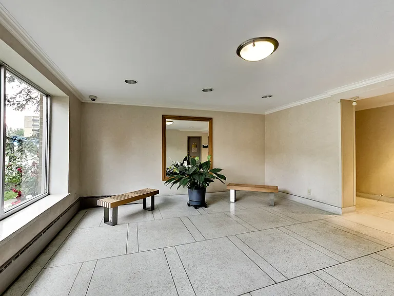 460 Eglinton Ave E #503 — Photo 8