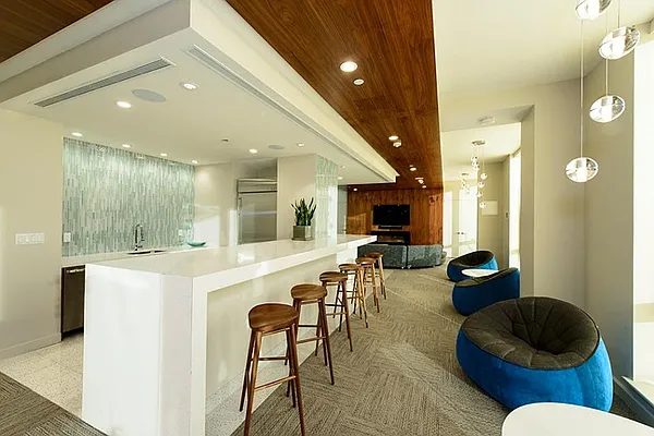 Rented by Greystar | media 22