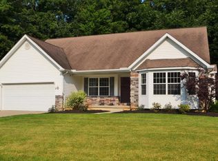 115 Mohican Ln, Pataskala, OH 43062