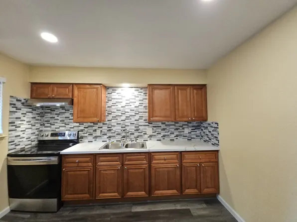 Jasmine Apartments