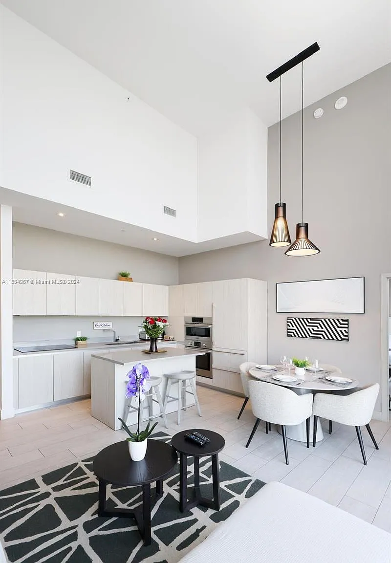 4010 South Ocean Condo — Photo 2