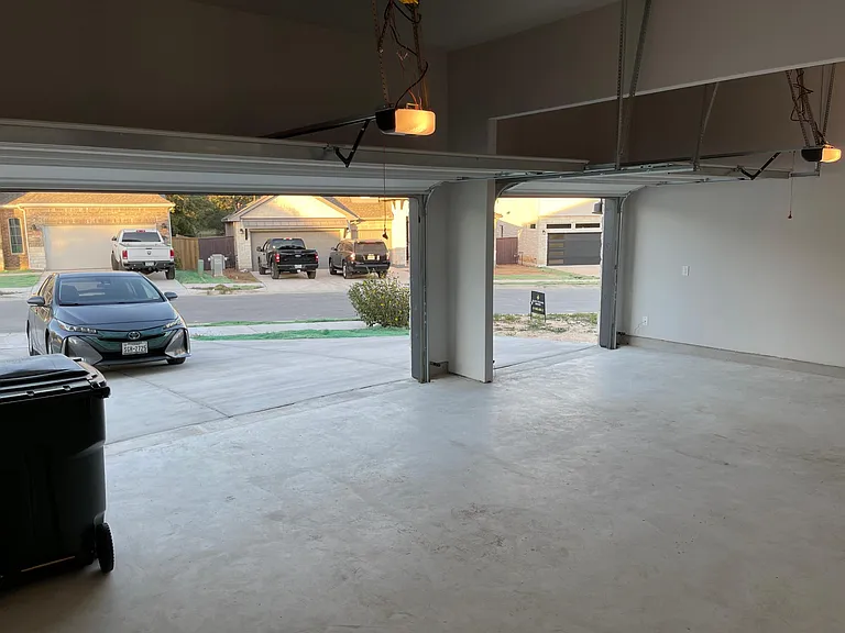 513 Constitution Way — Photo 38