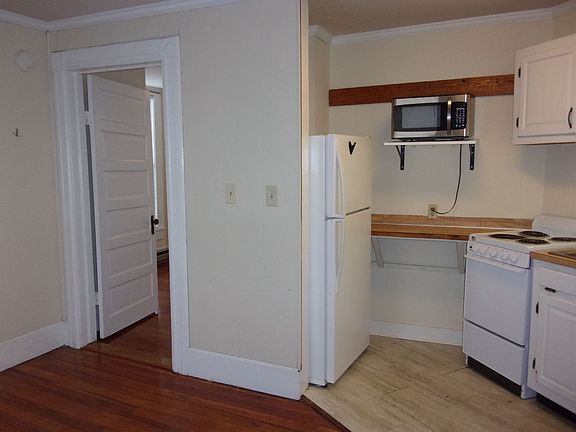 5th image of 401 Charlotte Ave APT C