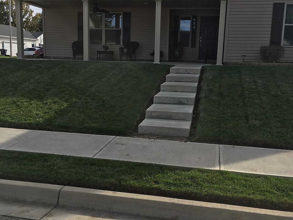 2nd image of 623 E Walnut St