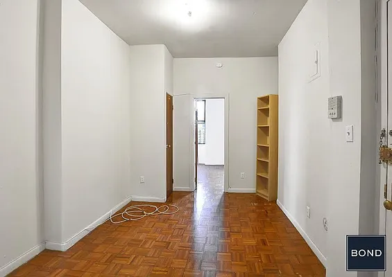 Rented by Bond New York | media 16