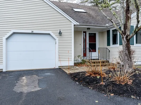 14 Pga Ln #425, Mashpee, MA 02649