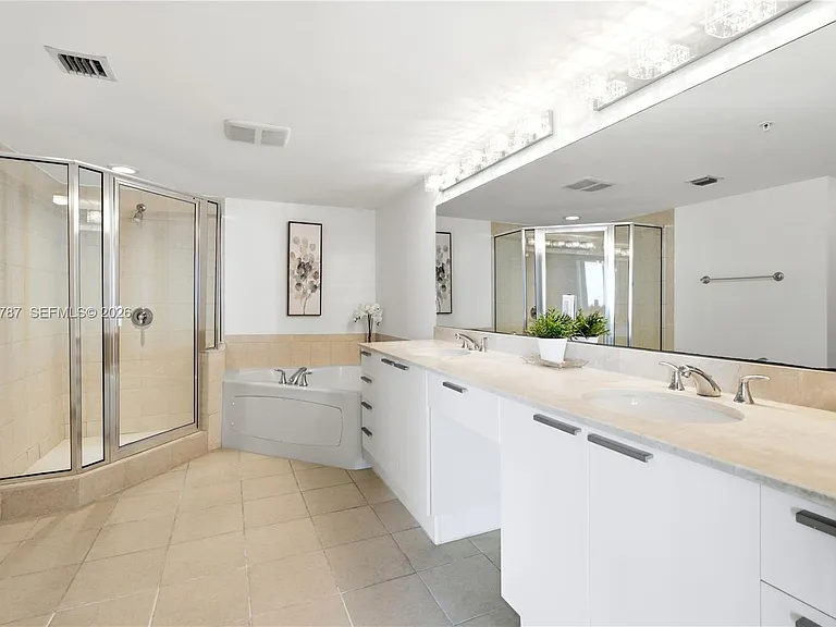 16699 Collins Ave #1804 — Photo 8