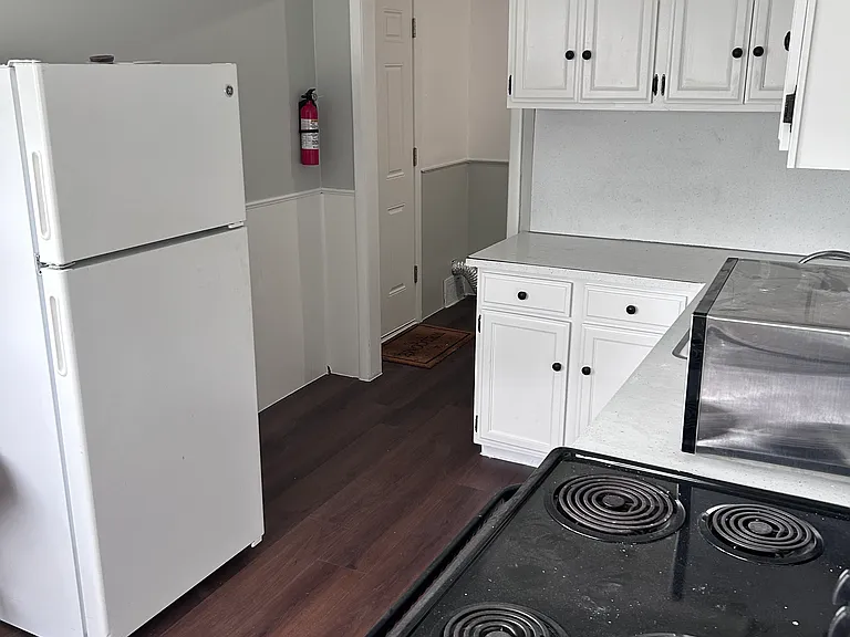 11245 Timken Ave — Photo 10