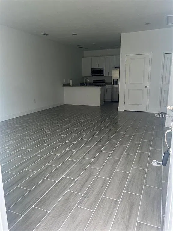 2 bed, 2.0 bath, 1089 sqft, $1,400 — Photo 3