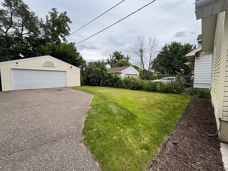 1001 Hubbard Ave — Photo 16