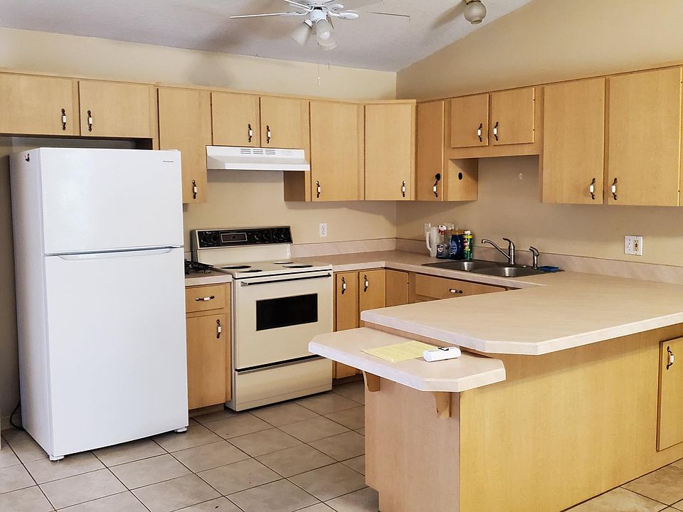1st image of 3423 Juniper Dr