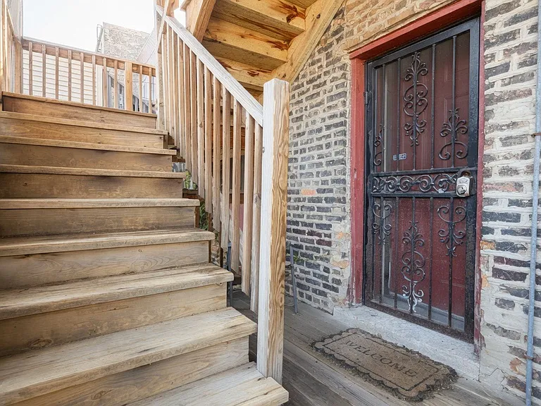 1338 W Huron St #1R — Photo 9