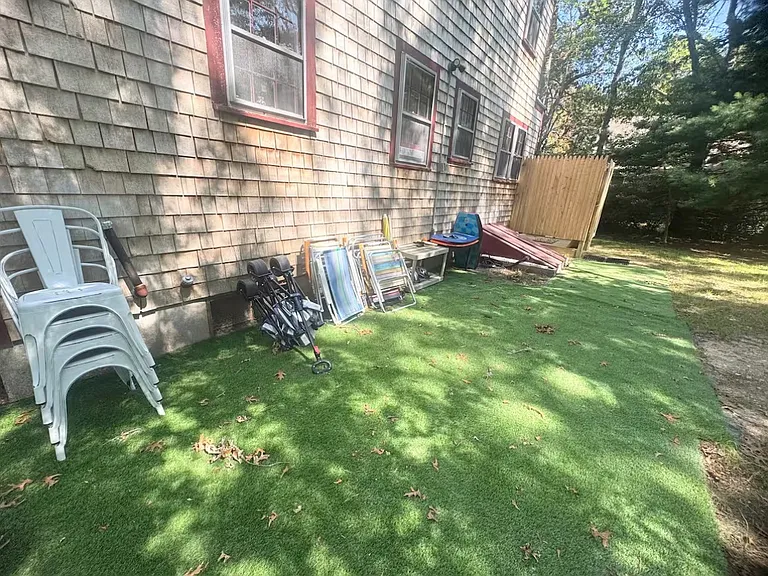 8 Terry Ave — Photo 23