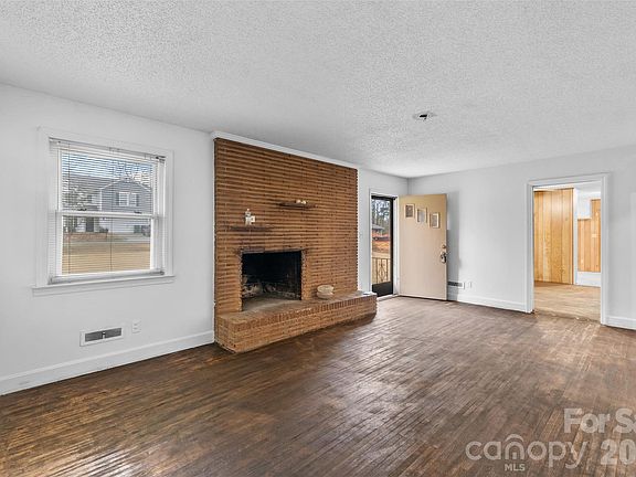 5th image of 326 Neal Dr