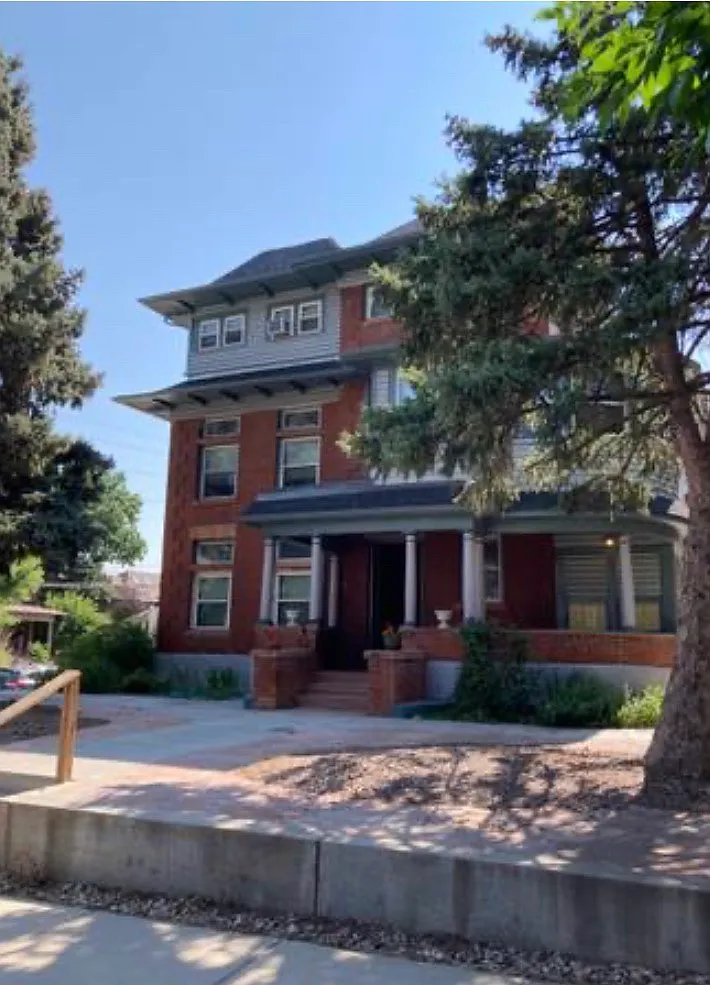 1 bed, 400 sqft, $1,250 — Photo 1