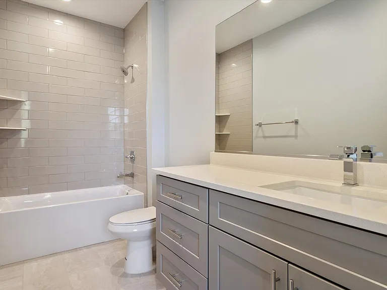 6 S Cantril St #A — Photo 23
