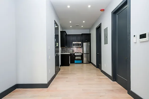 Rented by Nooklyn NYC LLC | media 12