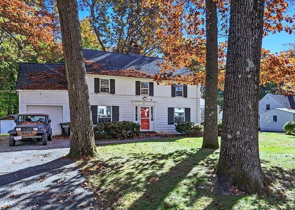 23 Puritan Cir, Springfield, MA 01119 Zillow