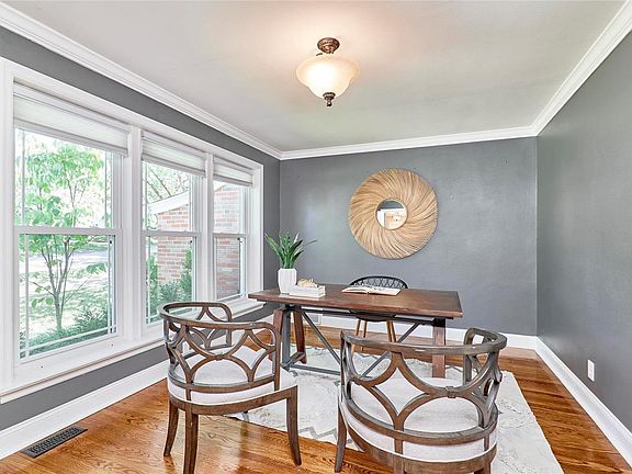 4th image of 8222 Gannon Ave