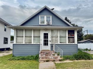 318 N Lincoln St, Aberdeen, SD 57401