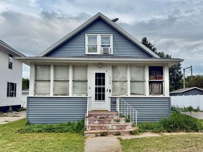 318 N Lincoln St, Aberdeen, SD, 57401