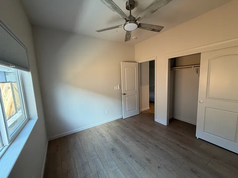 700 N Loma Dr — Photo 10