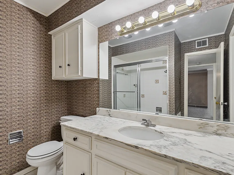 7918 Royal Ln #212 — Photo 20