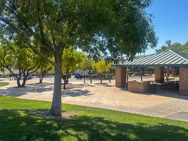 10724 Windrose Point Ave — Photo 36
