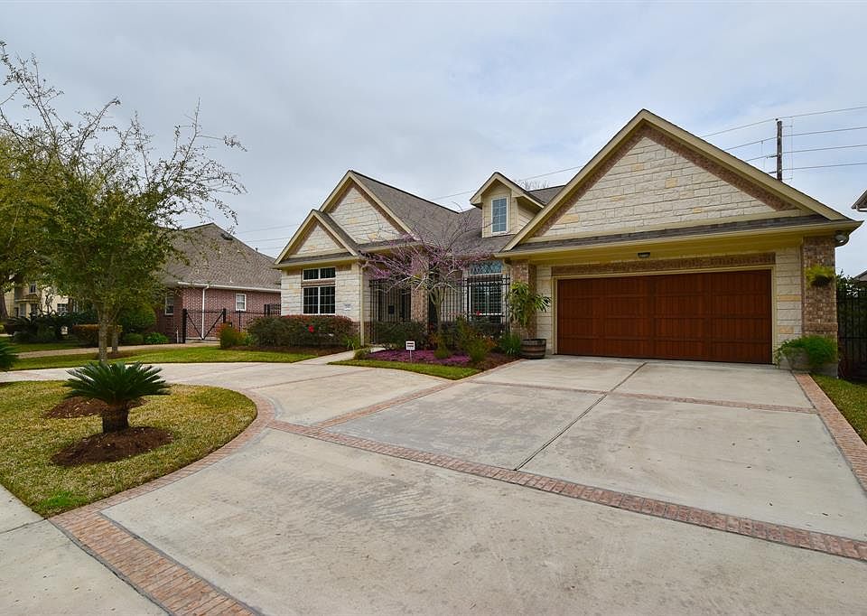 1st image of 2103 Foreland Dr