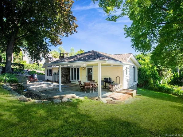 1 North Beach Drive, New Fairfield, CT 06812