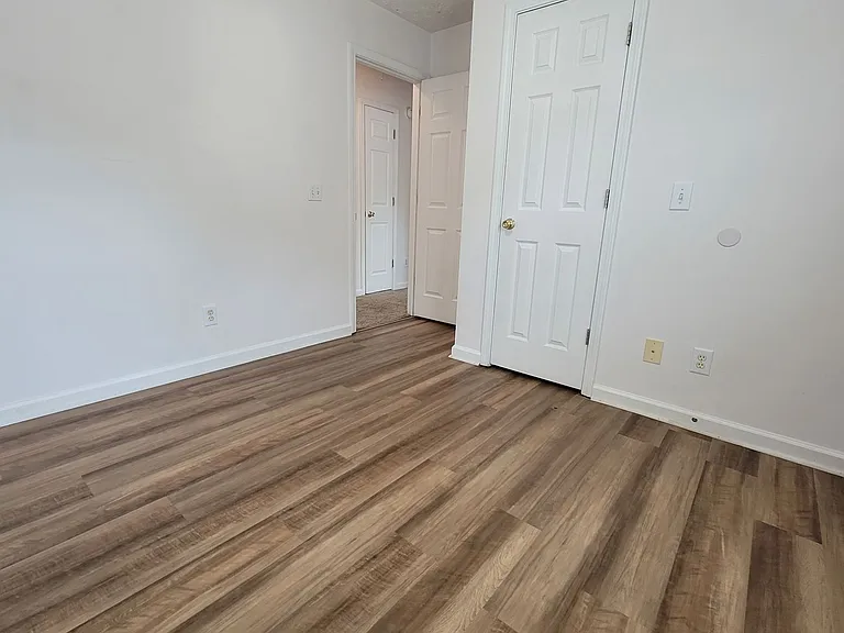 160 2nd St #110 — Photo 40
