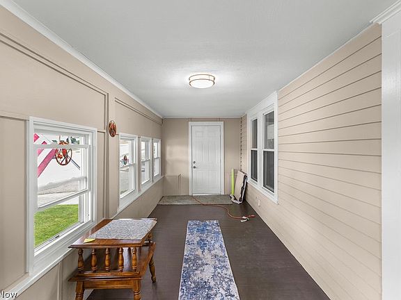 4th image of 483 Stetler Ave