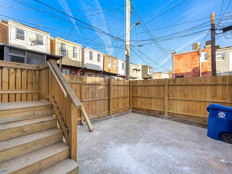 723 N Luzerne Ave — Photo 32
