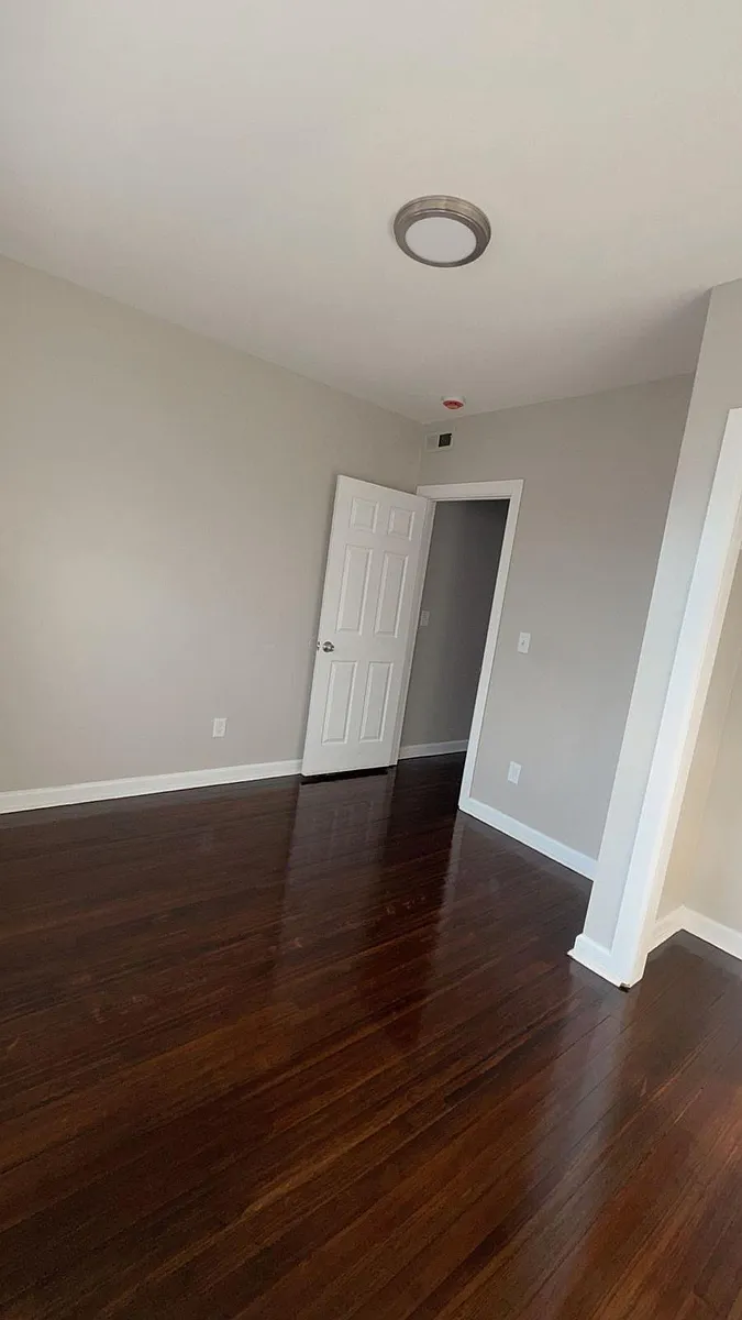 Building Photo - 1071 Pembroke St #1D