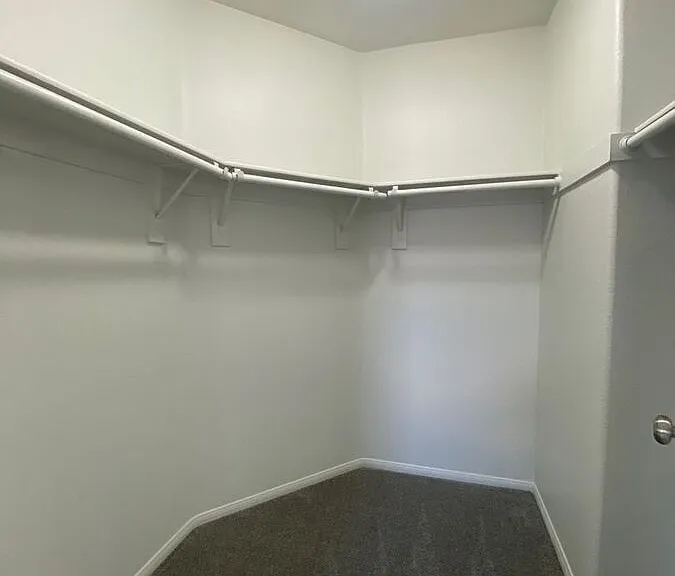 1922 Silver Crest Ct — Photo 18