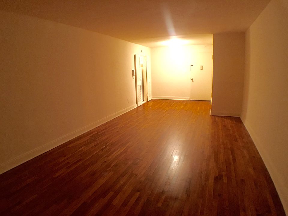 1st image of 14241 41st Ave #308