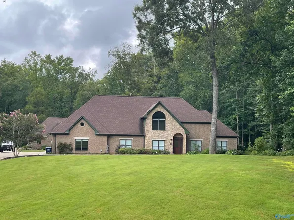 506 Beth Rd, New Market, AL 35761