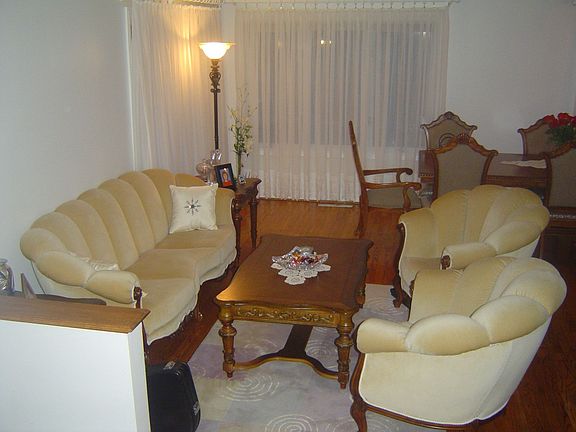3rd image of 2431 Greenfield Dr