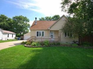 9401 Nordica Ave, Oak Lawn, IL 60453