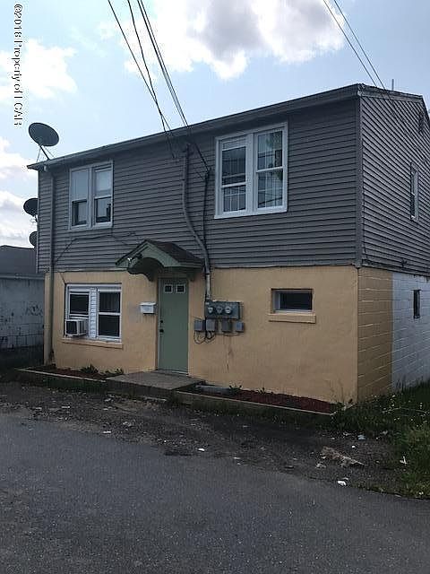 2nd image of 591 Garibaldi Ct