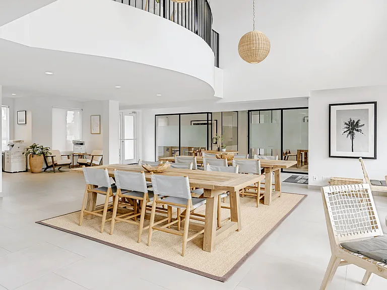 Sheridan Ocean Club Apartments — Photo 19