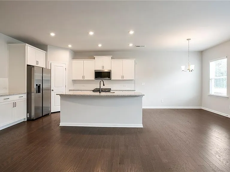 5729 Wheeler Ridge Rd — Photo 4