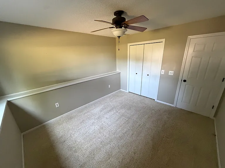 9502 Teakwood Ln N — Photo 24