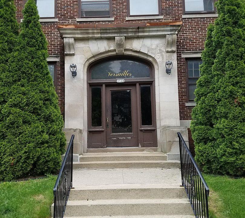 1st image of 2227 E Webster Pl #7271861