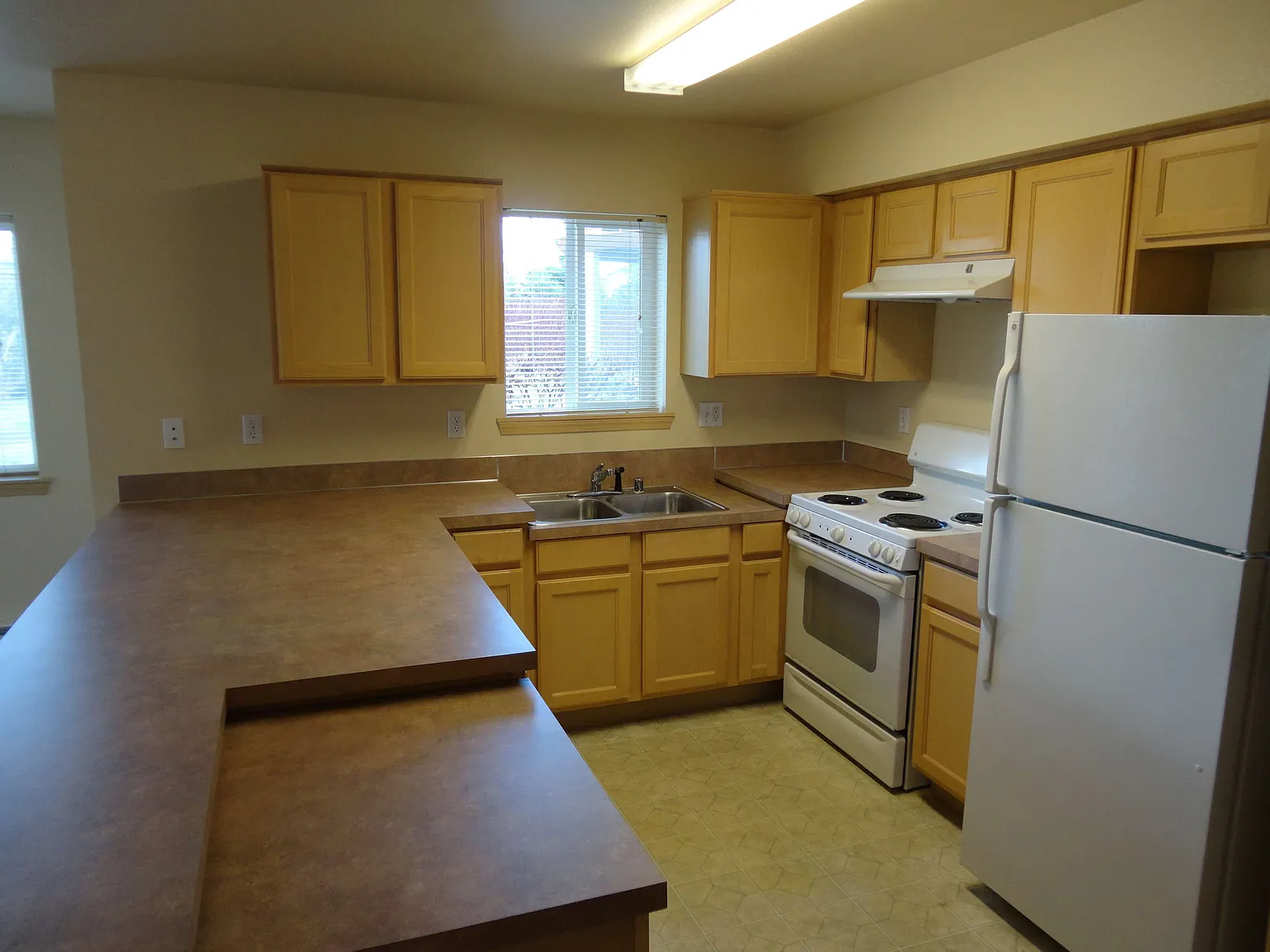 Creekside Villas 516 — Photo 2