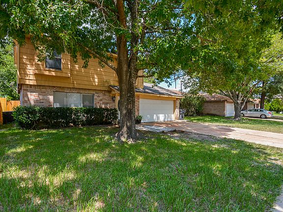 2nd image of 12335 Haroldson Forest Dr